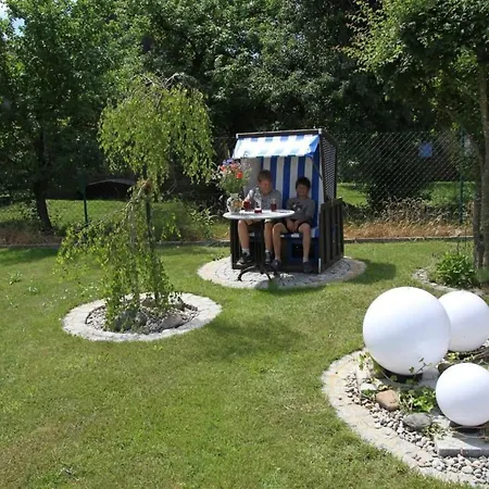 In Liepe Mit Grossem Garten By Interhome Apartament *